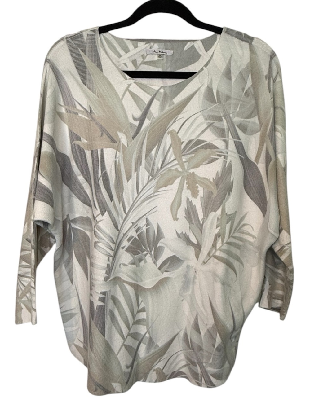 Vila Milano Tropical Palm Leaf Dolman Sleeve Top – Sage Taupe – Size M
